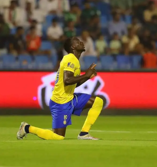 kpl竞猜比赛 -休斯敦火箭训练开放日，今晚单刀错失引欢呼，亚冠在即，细节决定成败 